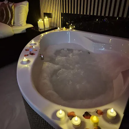 Broer & Zus Szálloda *