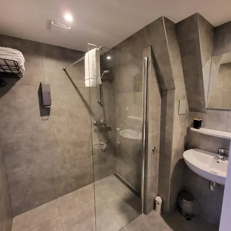 Broer & Zus Hotel *
