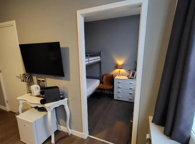 Broer & Zus Hotel Haga