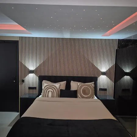 Broer & Zus * Χάγη